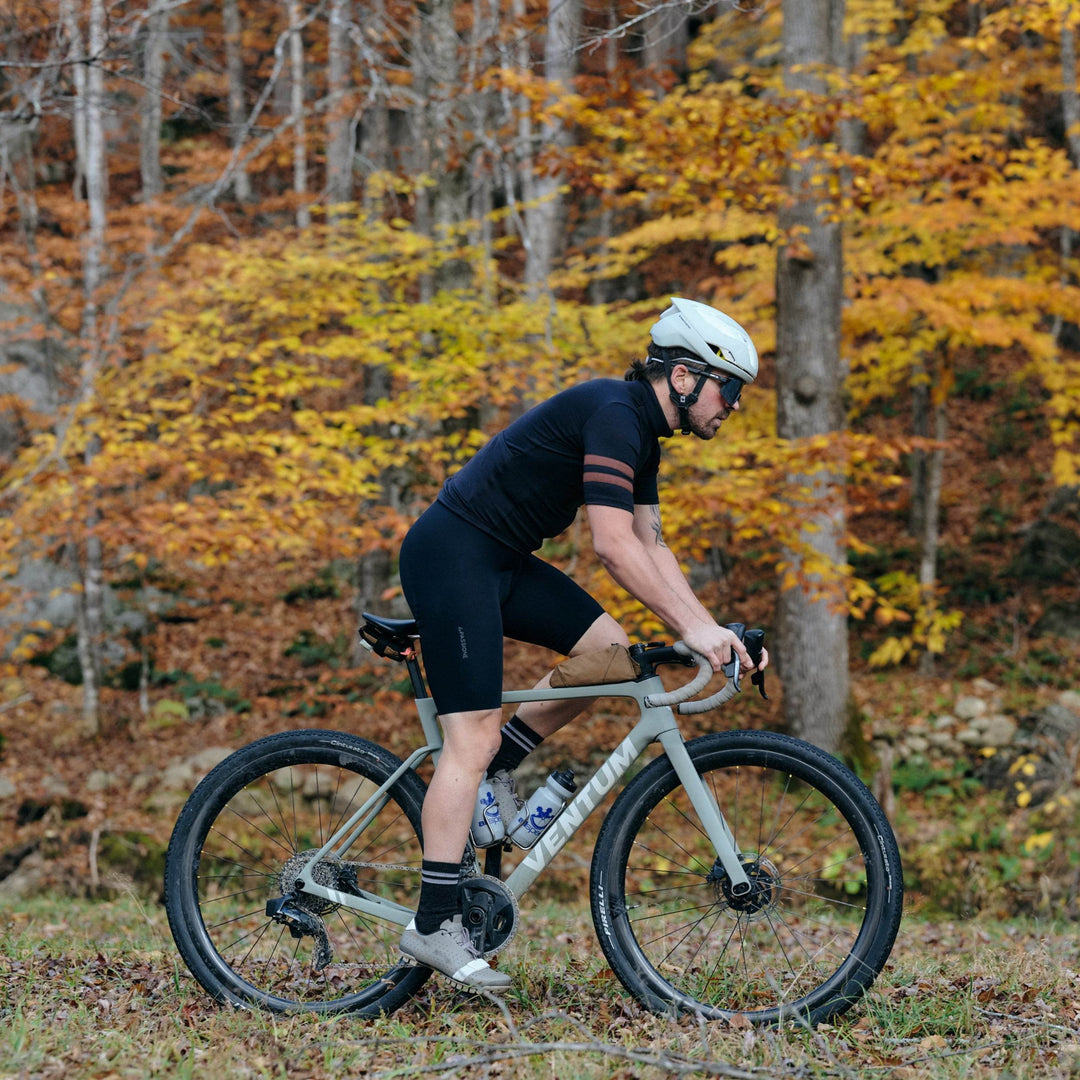 Grafton Short Sleeve Merino Wool Cycling Jersey - Black (Final Sale) - Pinebury