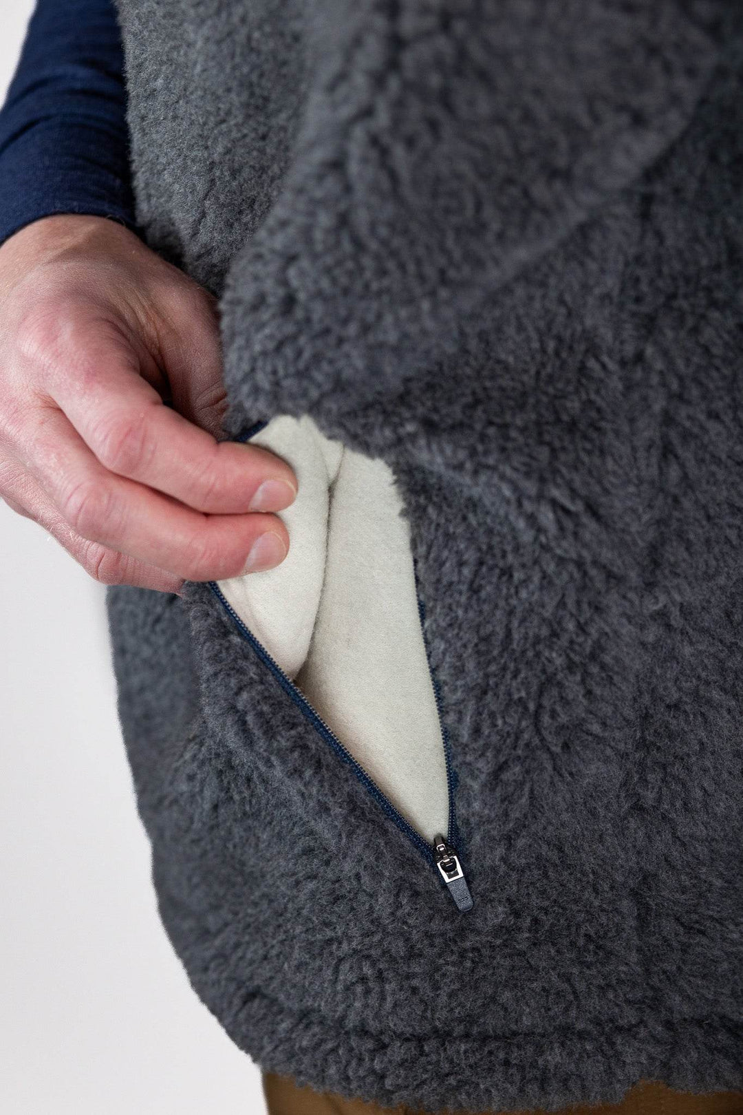 The Merino Wool Lodge Vest - Charcoal - Pinebury