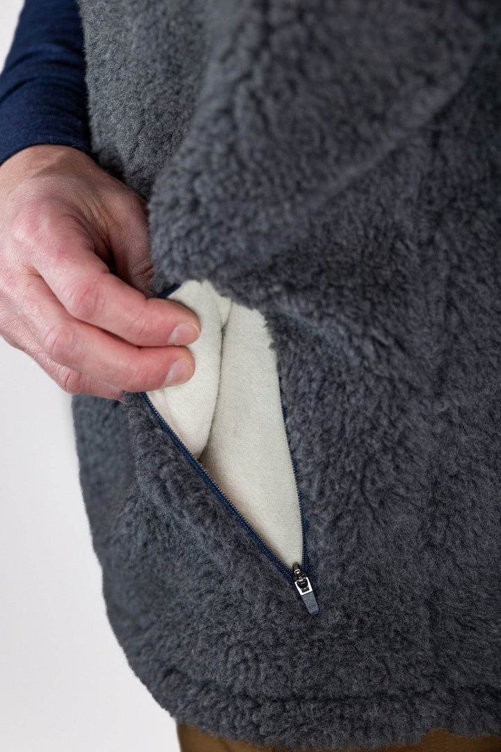 The Merino Wool Lodge Vest - Charcoal - Pinebury