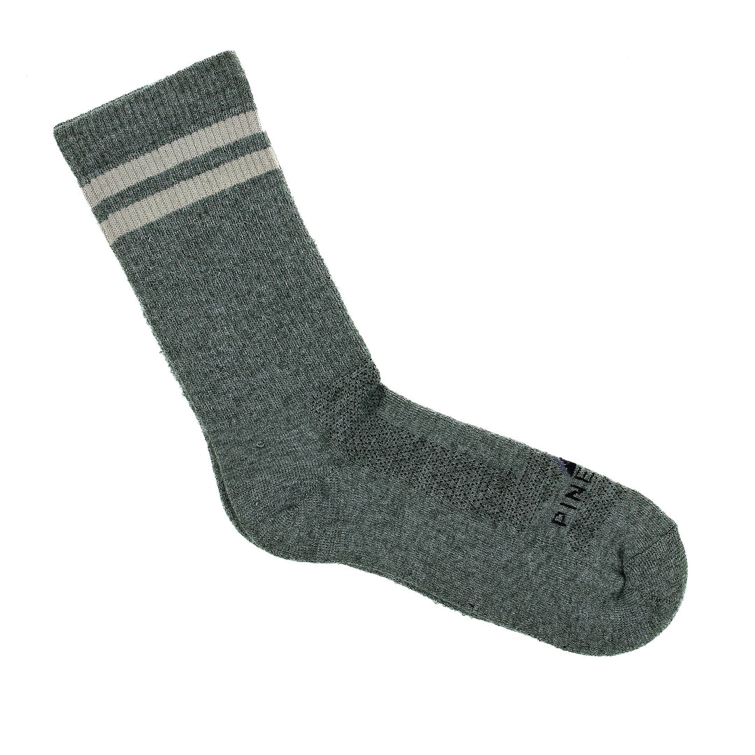 The best merino wool socks to keep you warm this winter - The Manual